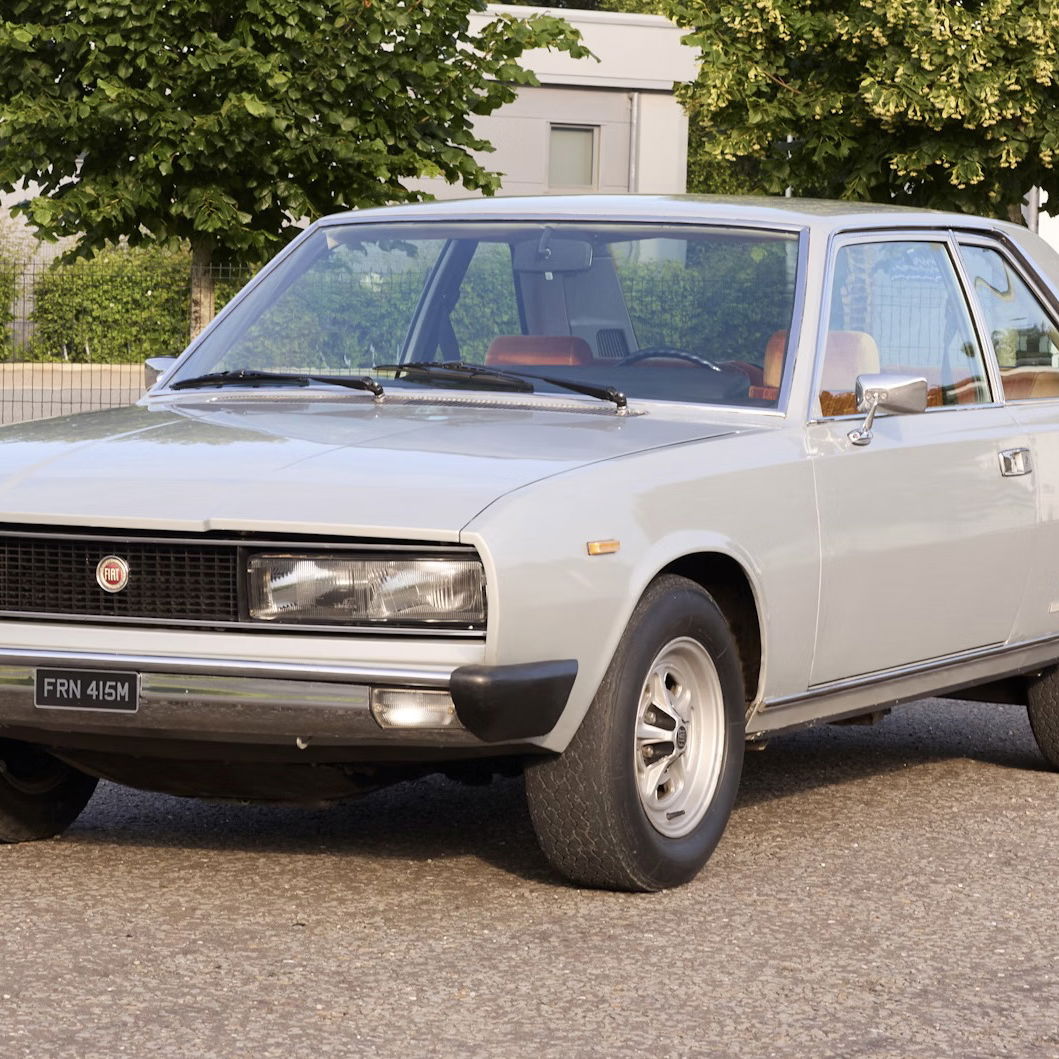 Fiat 130 Coupe - front